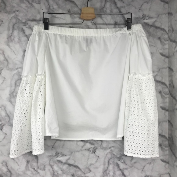 White Eyelet Bell Sleeve Off Shoulder Top - Picture 5 of 7
